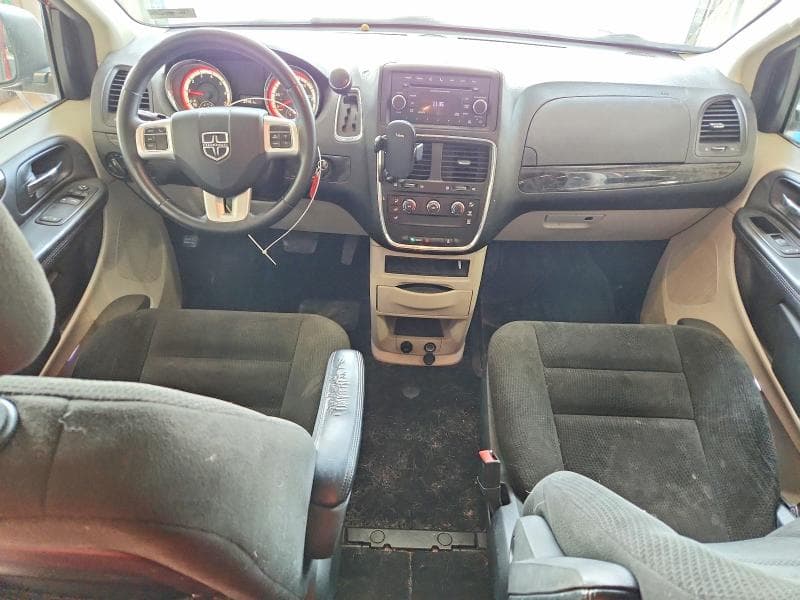2016 DODGE GRAND CARAVAN SE 8