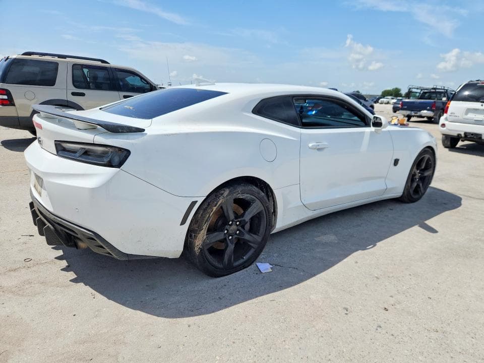 2017 CHEVROLET CAMARO SS 3