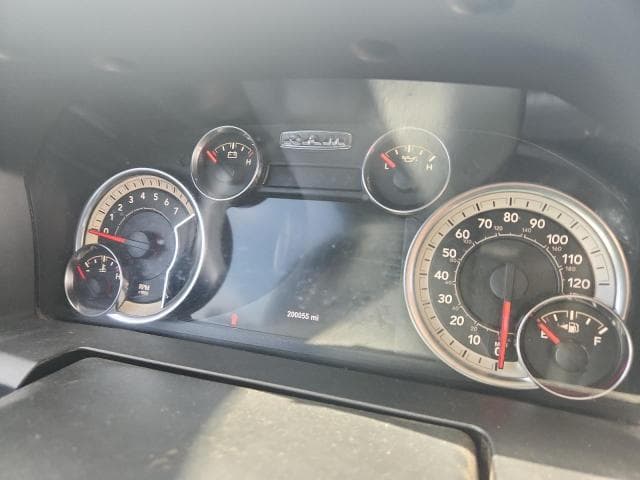 2017 RAM 1500 SLT 9