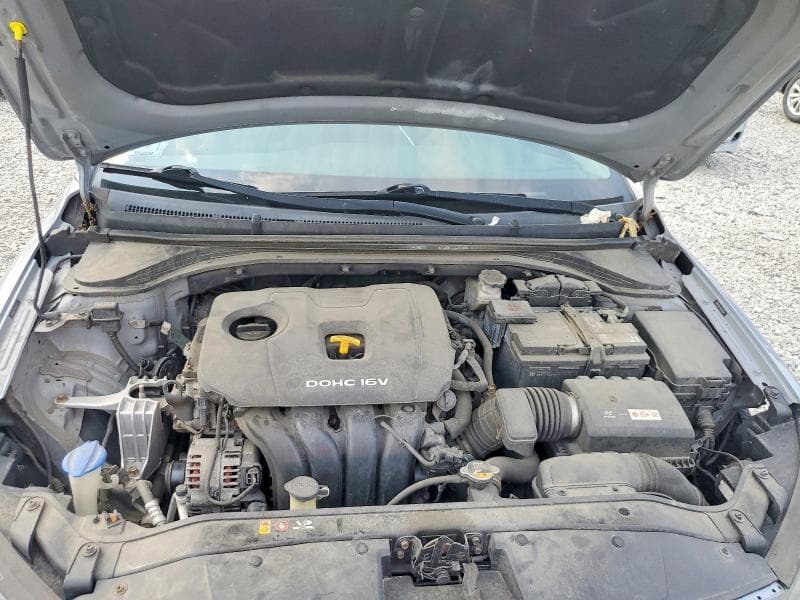 2017 HYUNDAI ELANTRA SE 11