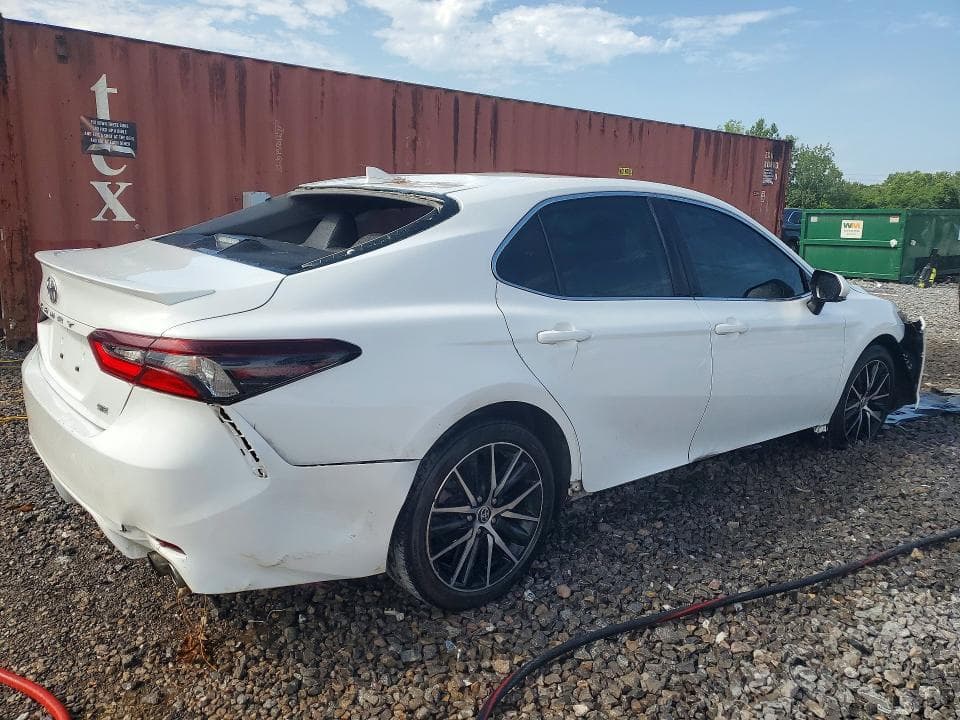 2023 TOYOTA CAMRY SE 3
