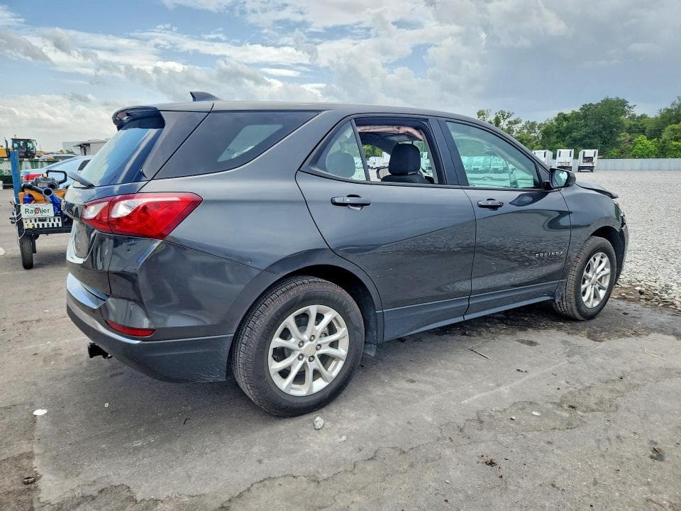 2018 CHEVROLET EQUINOX LS 3