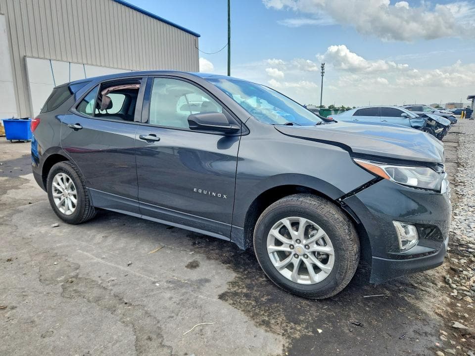 2018 CHEVROLET EQUINOX LS 4