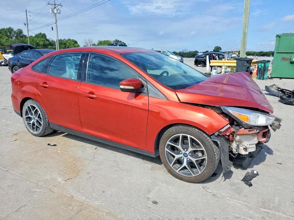 2018 FORD FOCUS SEL 4