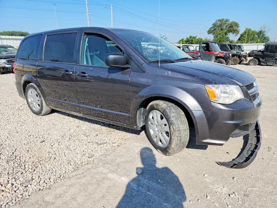 2018 DODGE GRAND CARAVAN SE 4