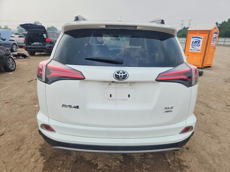 2018 TOYOTA RAV4 XLE XLE 6