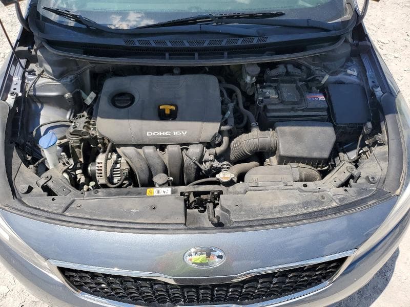 2018 KIA FORTE S 11