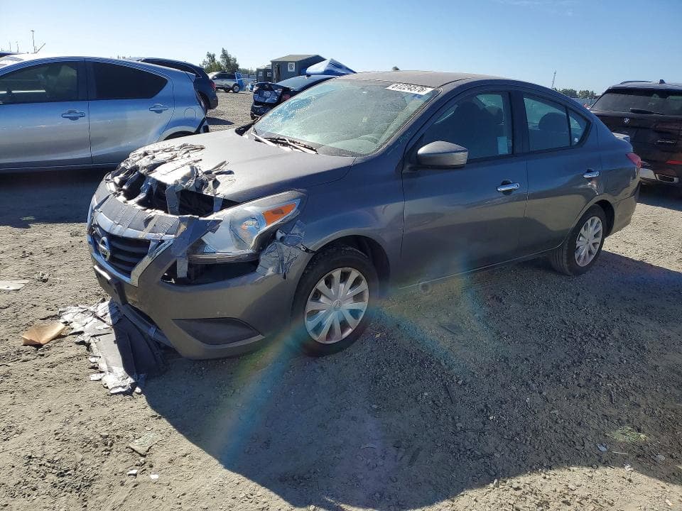 2018 NISSAN VERSA SV - 1