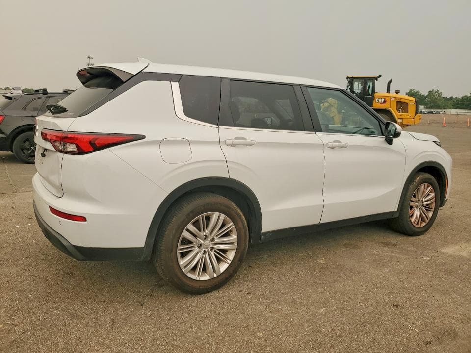 2022 MITSUBISHI OUTLANDER ES 3