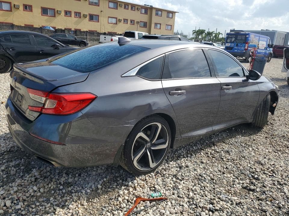 2018 HONDA ACCORD SPORT 3