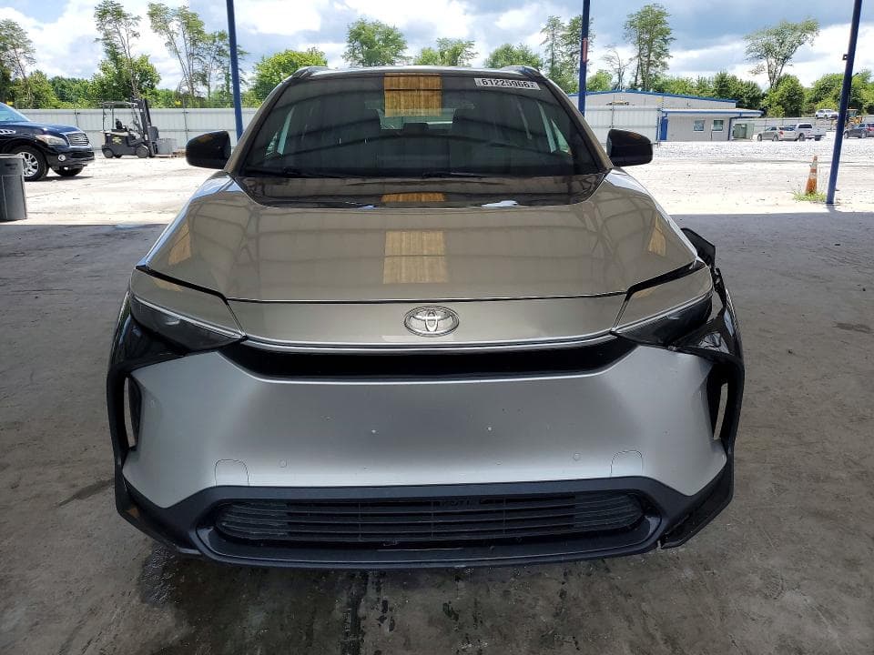 2024 TOYOTA BZ4X XLE 5