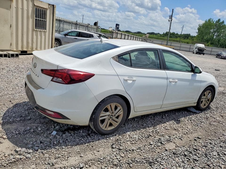 2019 HYUNDAI ELANTRA SEL 3