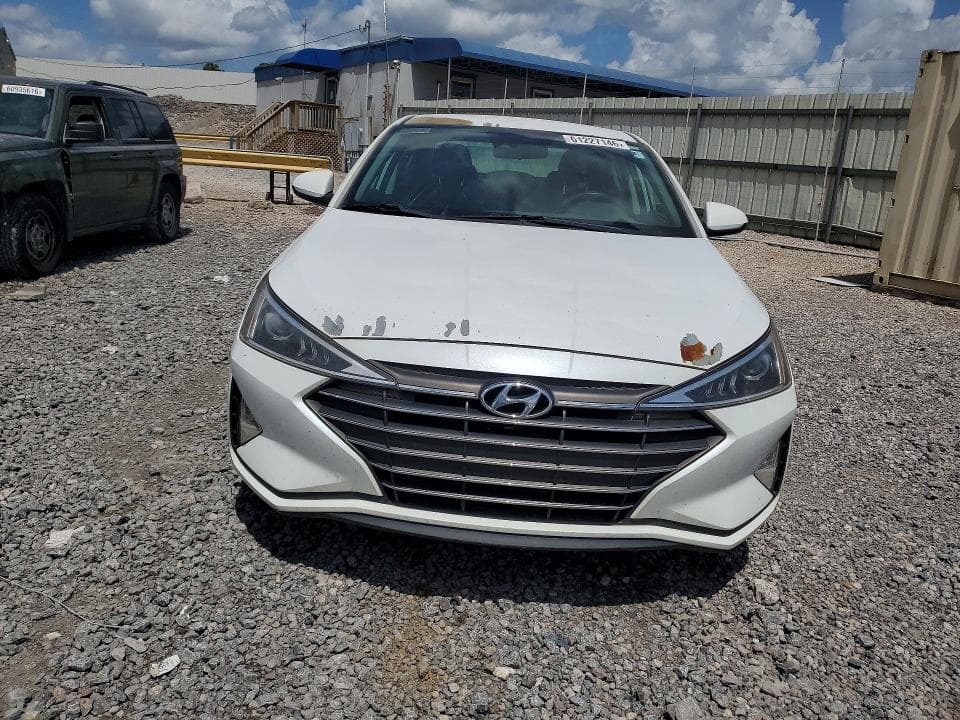 2019 HYUNDAI ELANTRA SEL 5