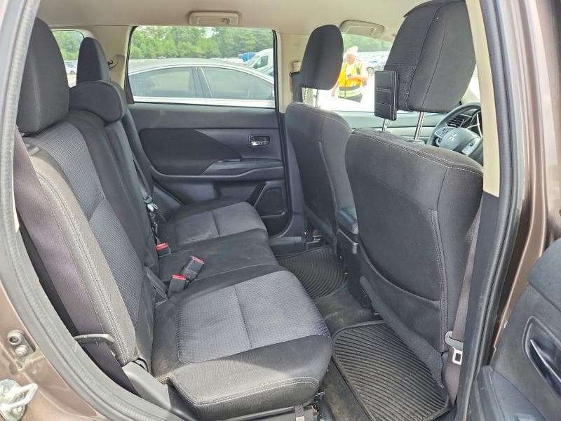 2018 MITSUBISHI OUTLANDER ES ES 11