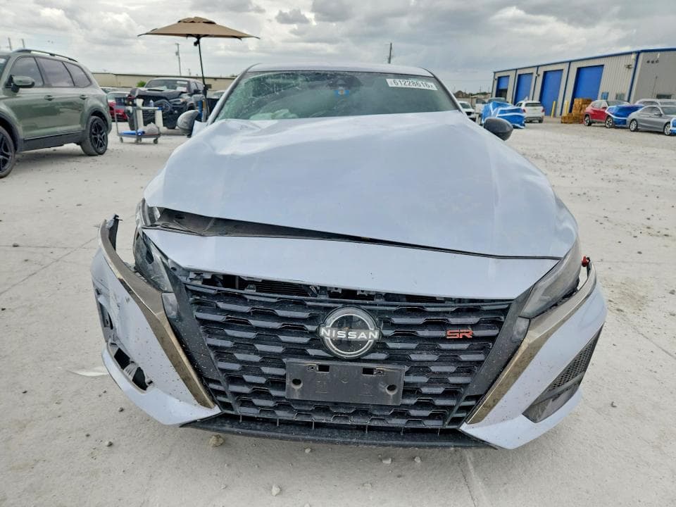 2023 NISSAN ALTIMA SR 5