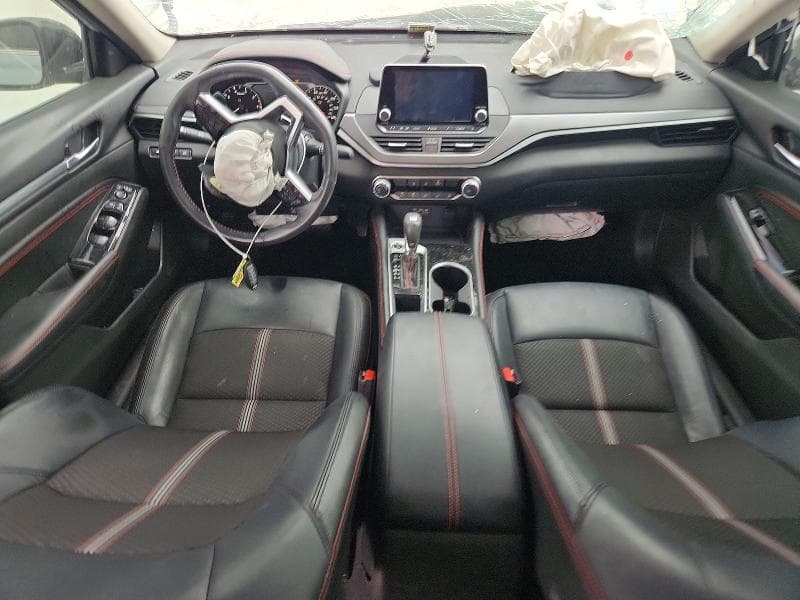 2023 NISSAN ALTIMA SR 8