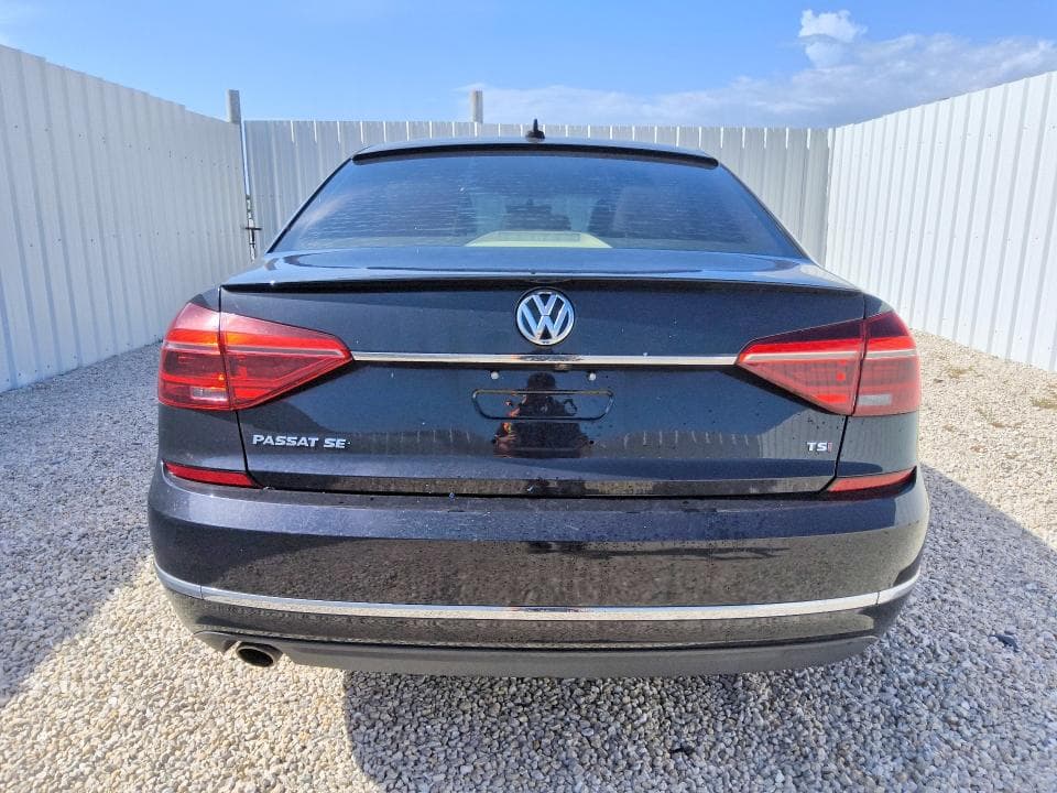 2018 VOLKSWAGEN PASSAT SE 6