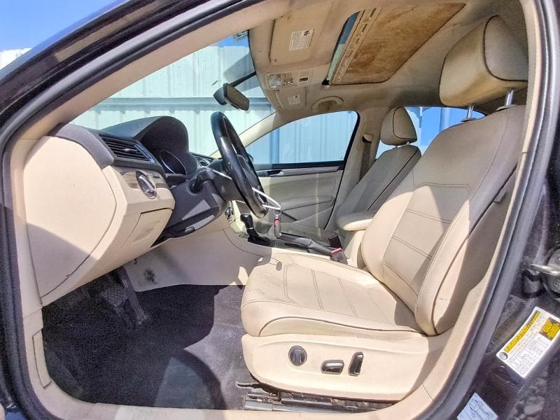 2018 VOLKSWAGEN PASSAT SE 7