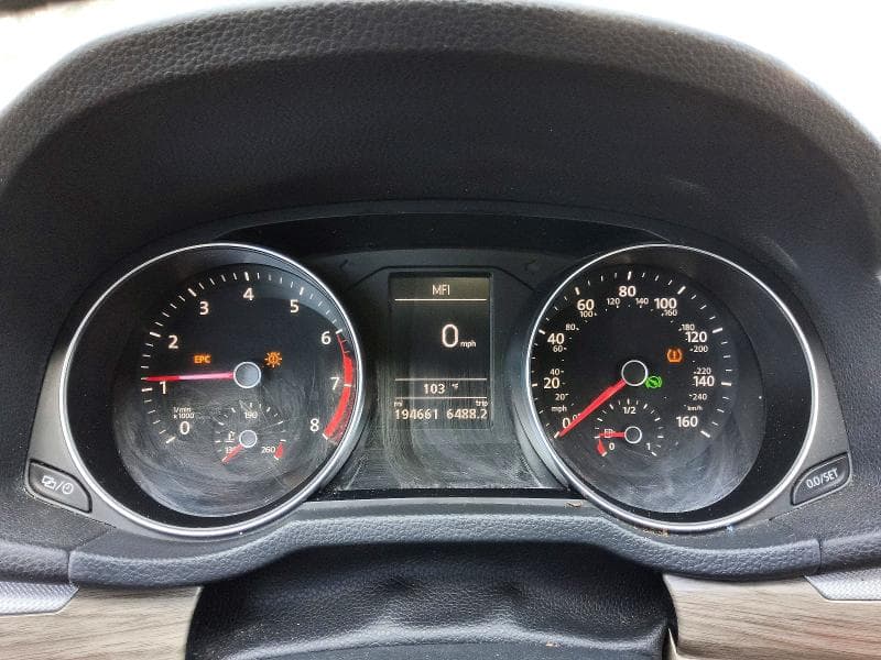 2018 VOLKSWAGEN PASSAT SE 9