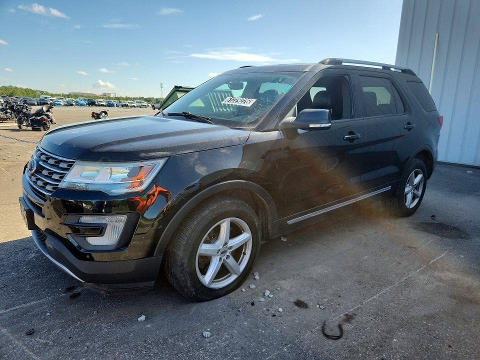2017 FORD EXPLORER XLT - 1