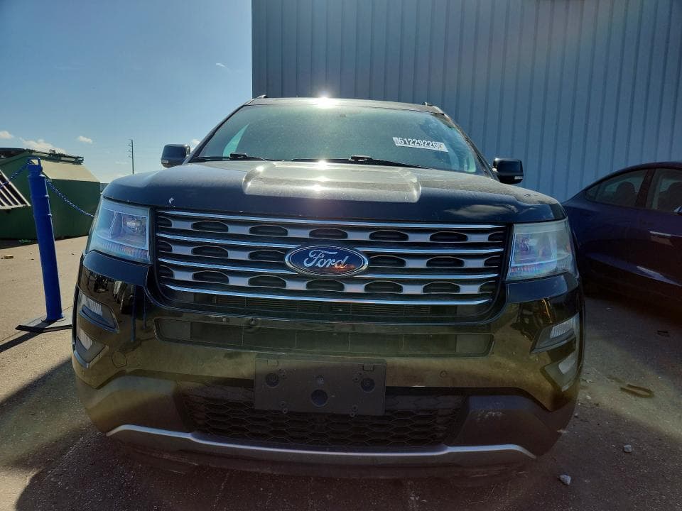 2017 FORD EXPLORER XLT 5