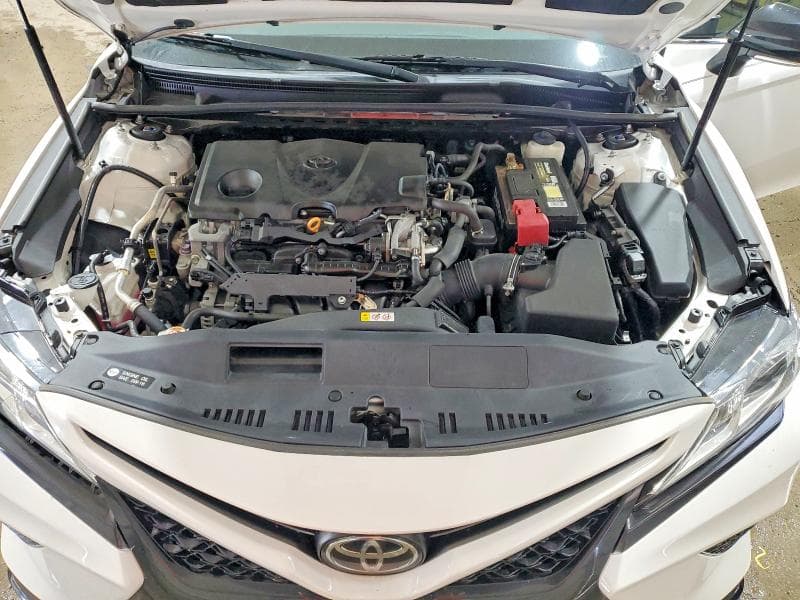 2019 TOYOTA CAMRY SE 11