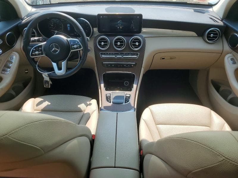 2021 MERCEDES-BENZ GLC 300 4MATIC 8