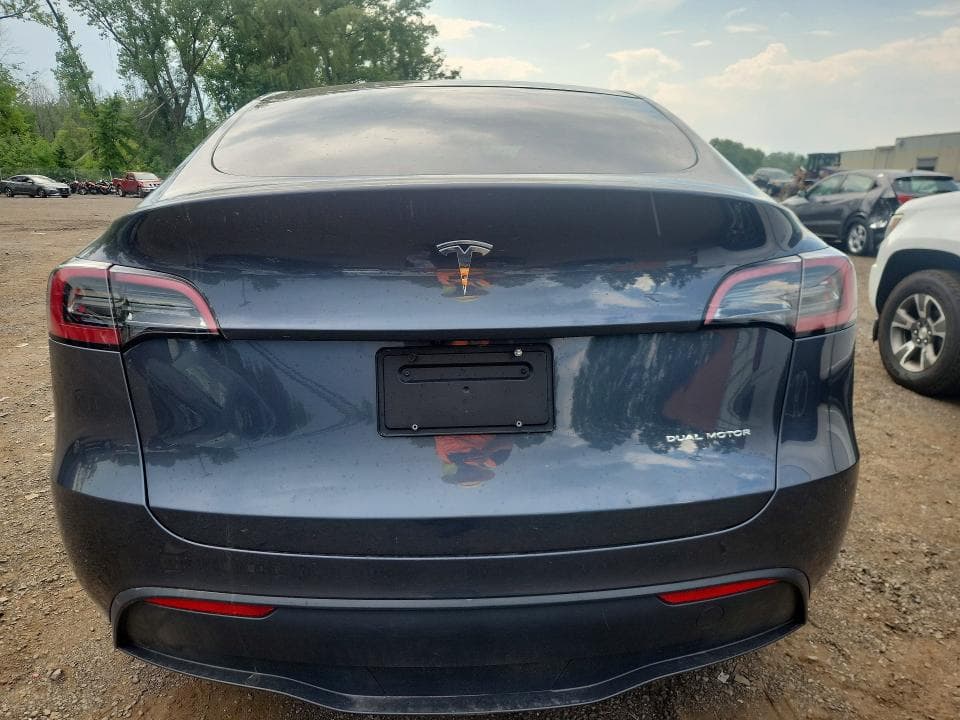 2023 TESLA MODEL Y 6