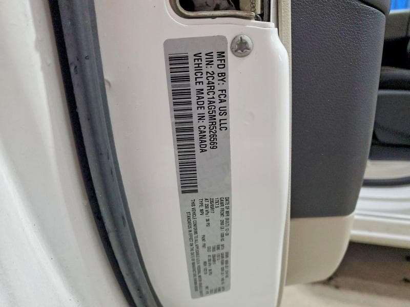 2021 CHRYSLER VOYAGER L 13