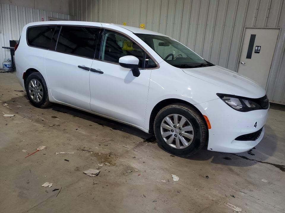 2021 CHRYSLER VOYAGER L 4