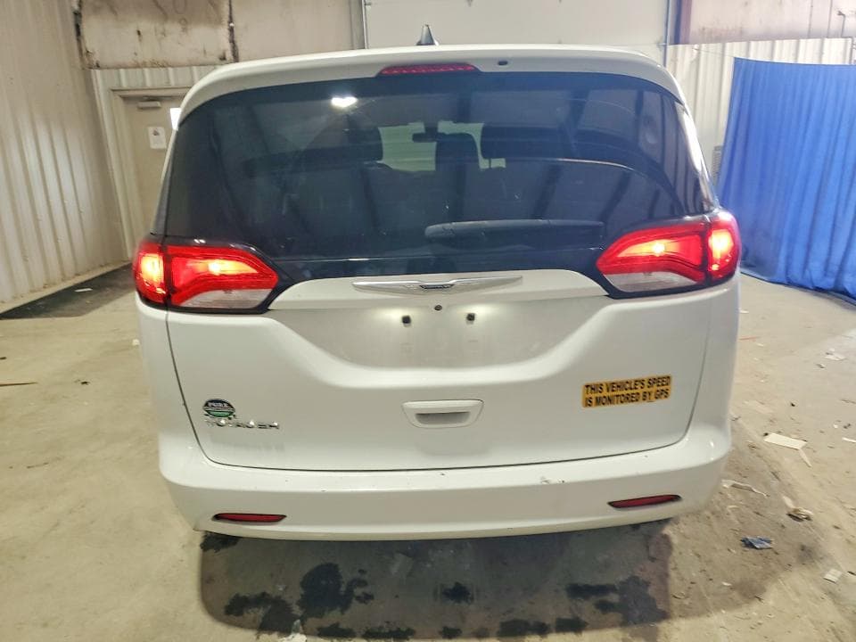 2021 CHRYSLER VOYAGER L 6