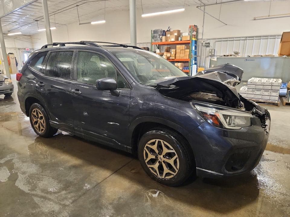 2019 SUBARU FORESTER PREMIUM 4