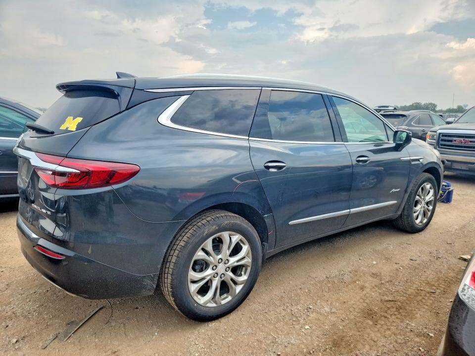 2018 BUICK ENCLAVE AVENIR 3