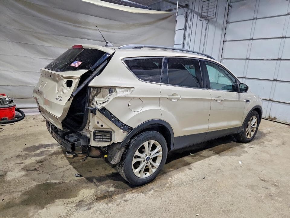 2018 FORD ESCAPE SEL 3
