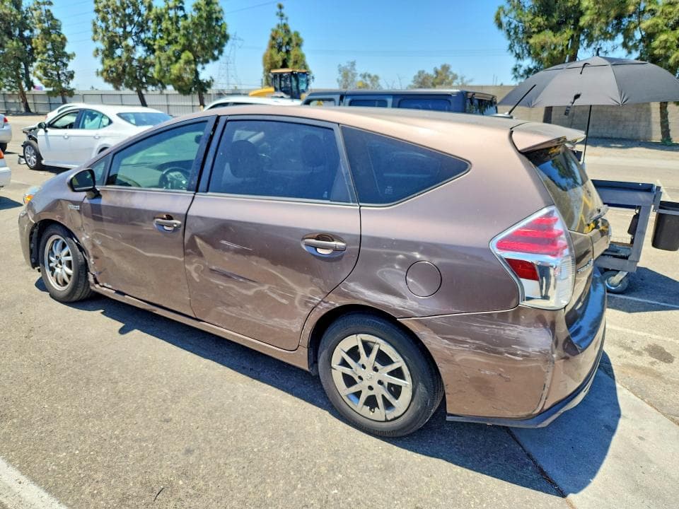 2017 TOYOTA PRIUS V FOUR 2