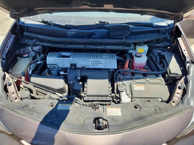 2017 TOYOTA PRIUS V FOUR 11