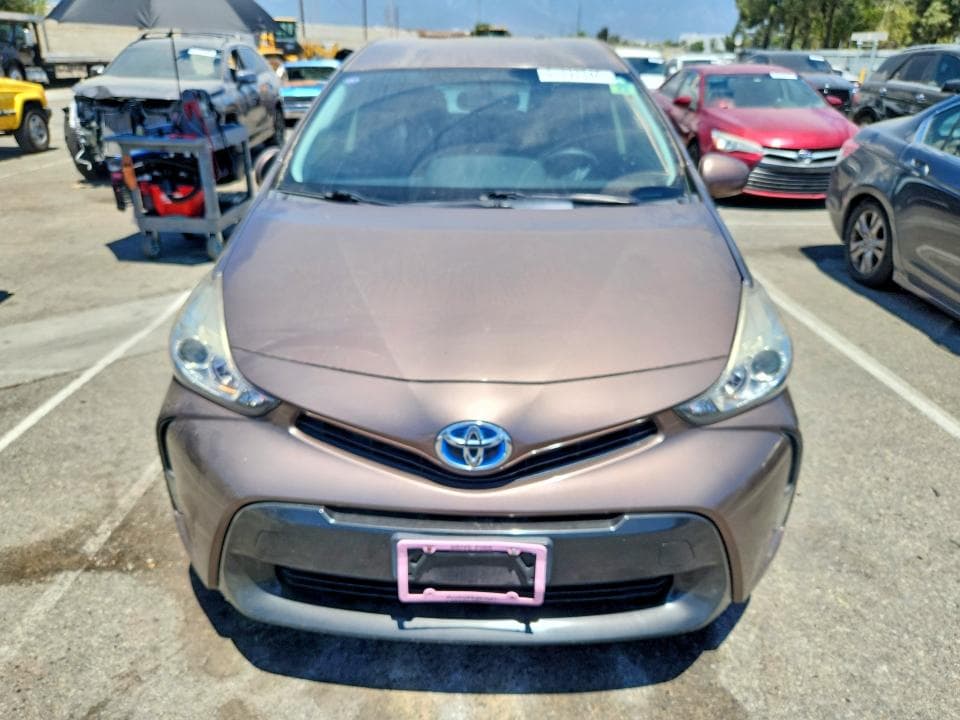 2017 TOYOTA PRIUS V FOUR 5