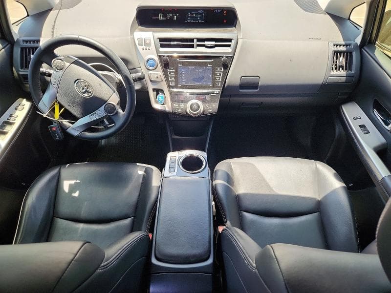 2017 TOYOTA PRIUS V FOUR 8
