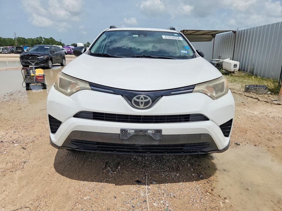 2018 TOYOTA RAV4 LE 5