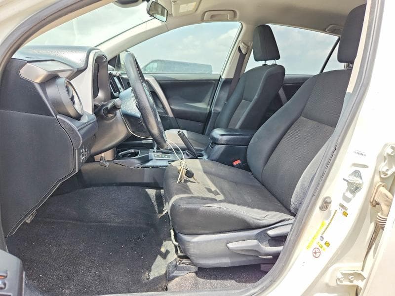 2018 TOYOTA RAV4 LE 7