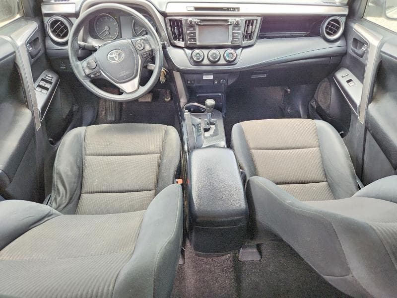 2018 TOYOTA RAV4 LE 8
