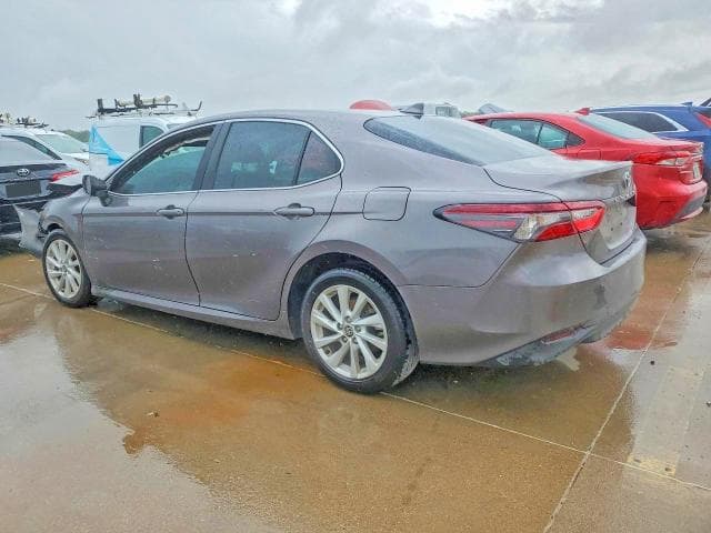 2022 TOYOTA CAMRY LE 2