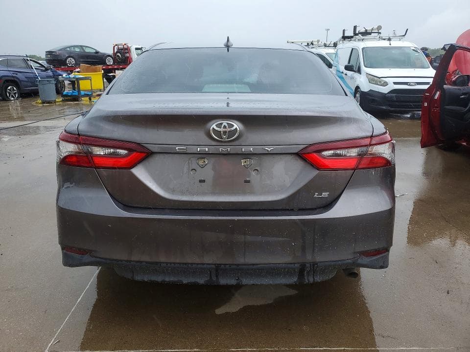 2022 TOYOTA CAMRY LE 6