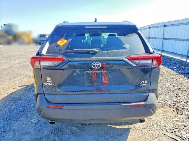 2024 TOYOTA RAV4 XLE 6