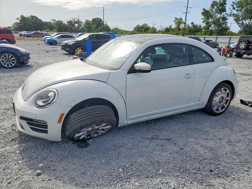 2017 VOLKSWAGEN BEETLE SE - 1