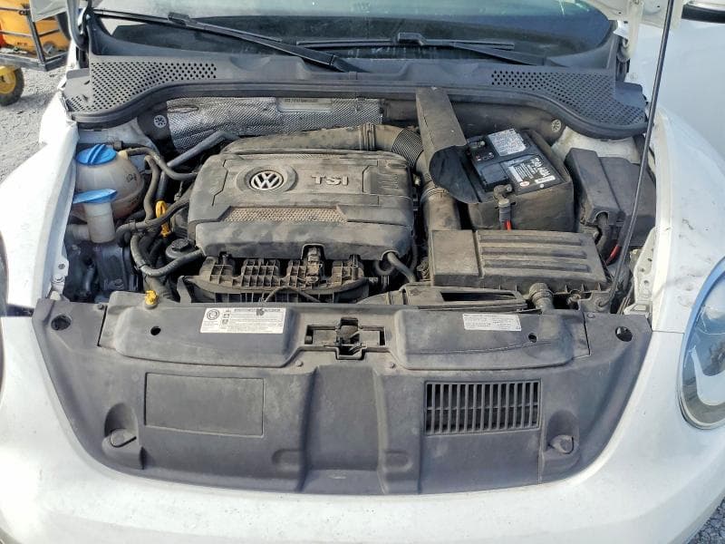 2017 VOLKSWAGEN BEETLE SE 11
