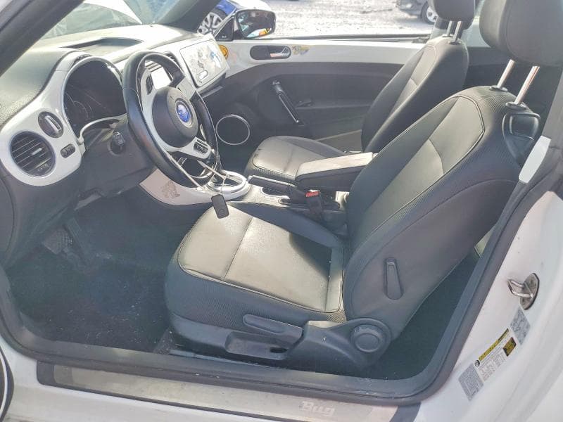 2017 VOLKSWAGEN BEETLE SE 7
