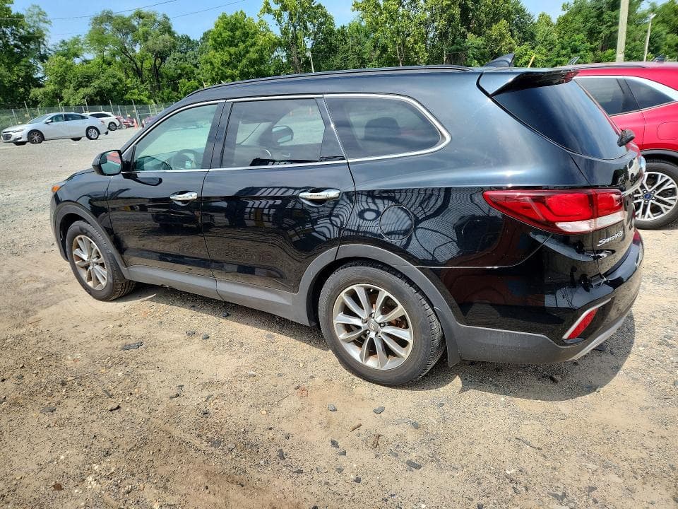 2018 HYUNDAI SANTA FE SE 2