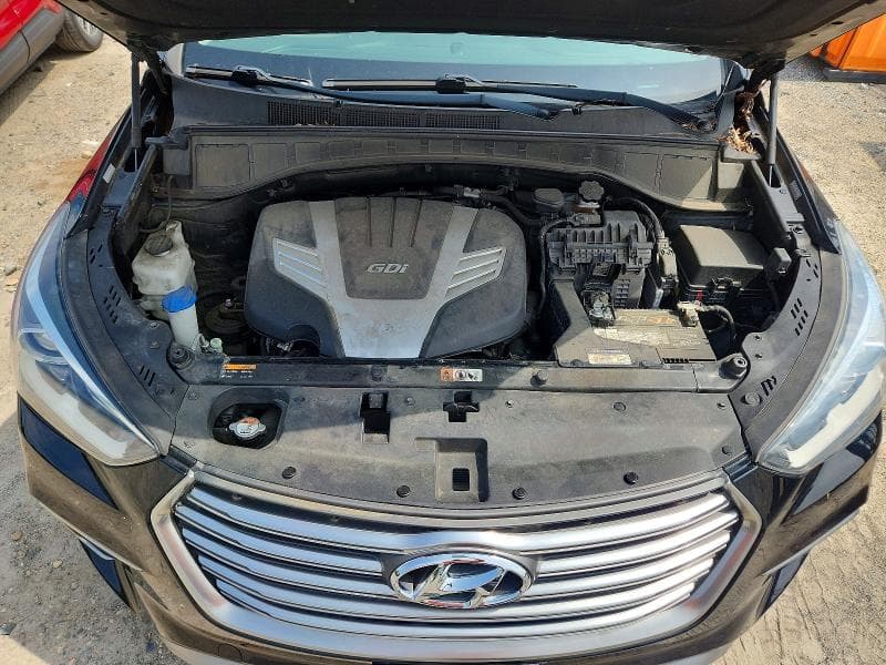 2018 HYUNDAI SANTA FE SE 12