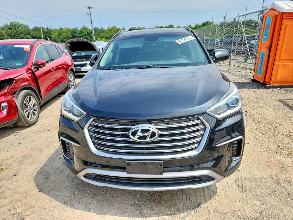 2018 HYUNDAI SANTA FE SE 5